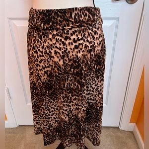 Lularoe size XS leopard hi low skirt.